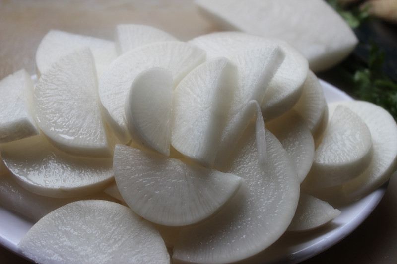 【清凉一夏】 8月份 萝卜排骨汤面 - 亲子论坛 - 小天才官方网站